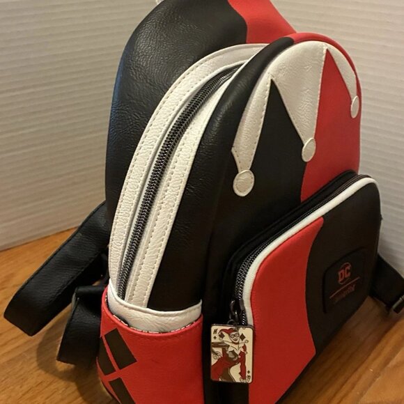 Loungefly DC Harley Quinn 30th Anniversary Mini Backpack  display picture 1